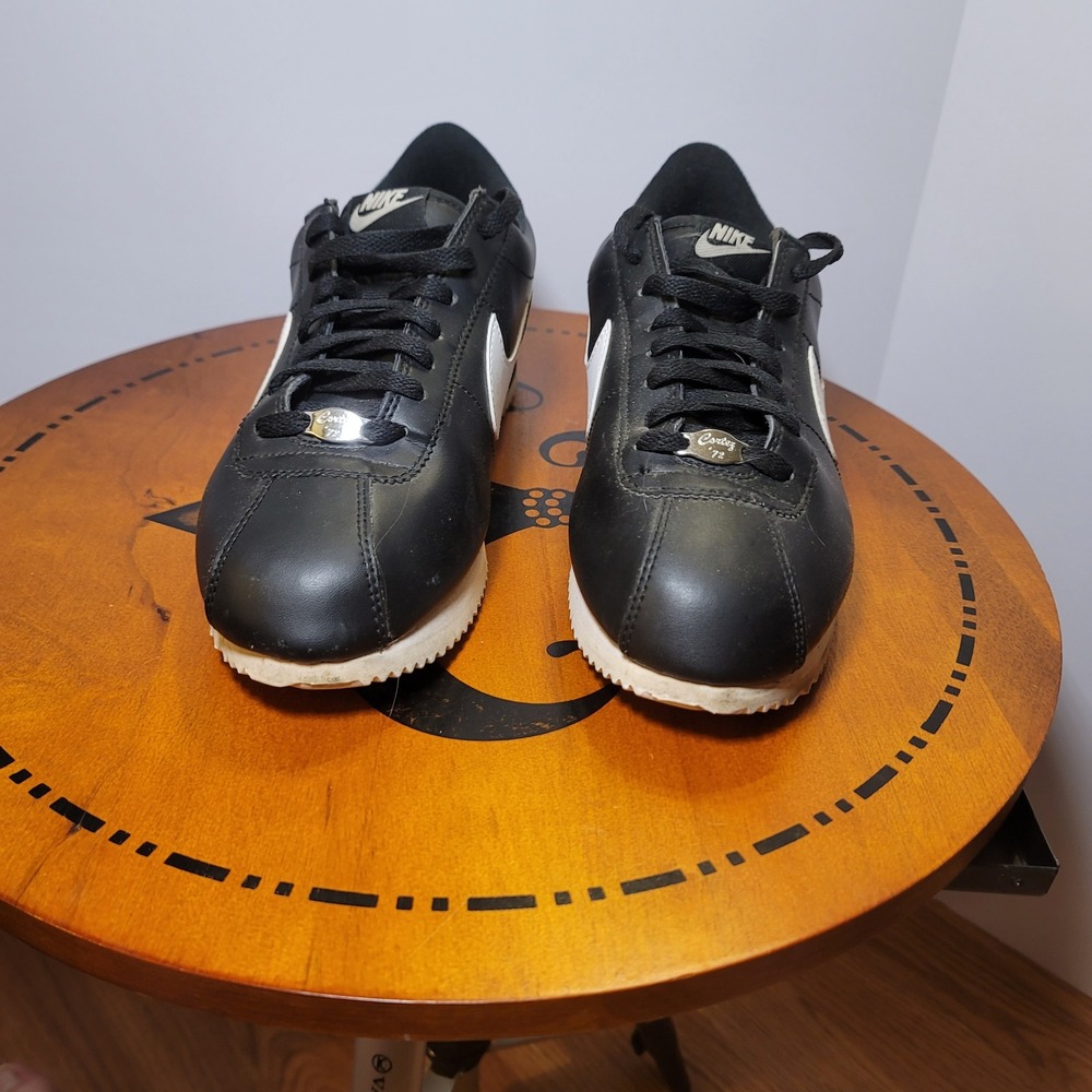 Nike Cortez Basic Black White Sneakers Low Top 819719-012 Mens 9 - Picture 3 of 11